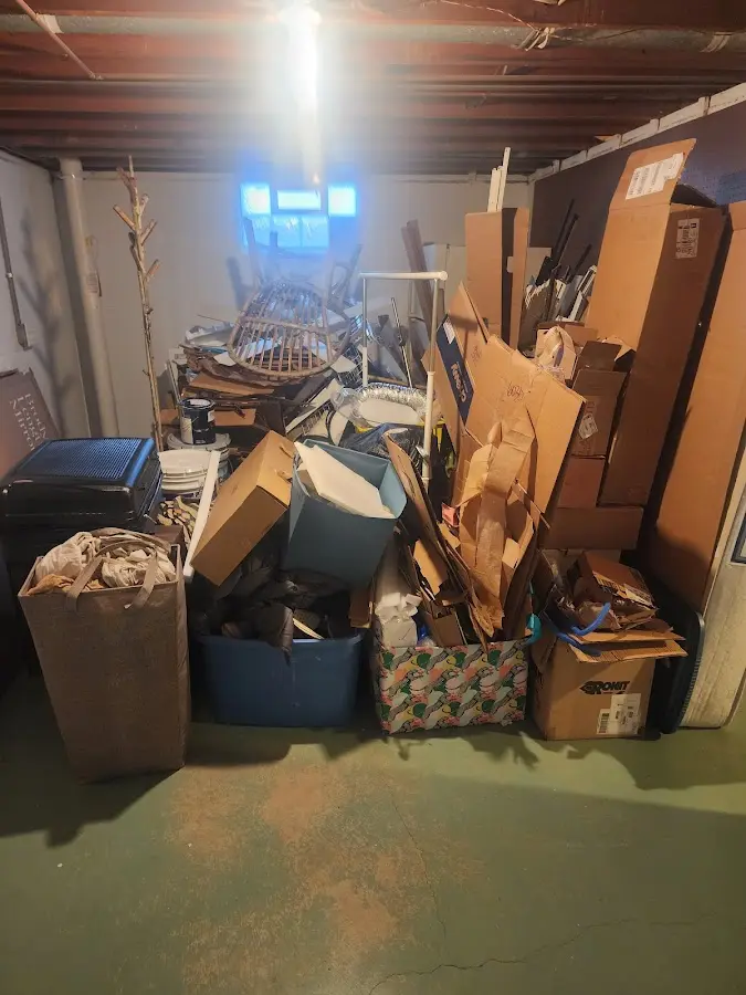 Roll-off dumpster container at job site for 20 Yard Dumpster Rental in Beardstown